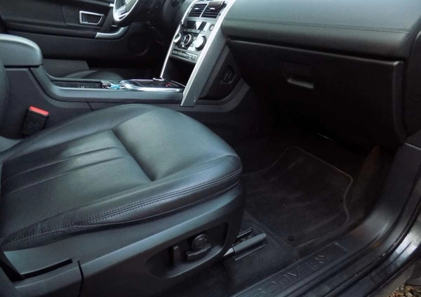 Land Rover Discovery Sport cena 75999 przebieg: 229999, rok produkcji 2018 z Paczków małe 667